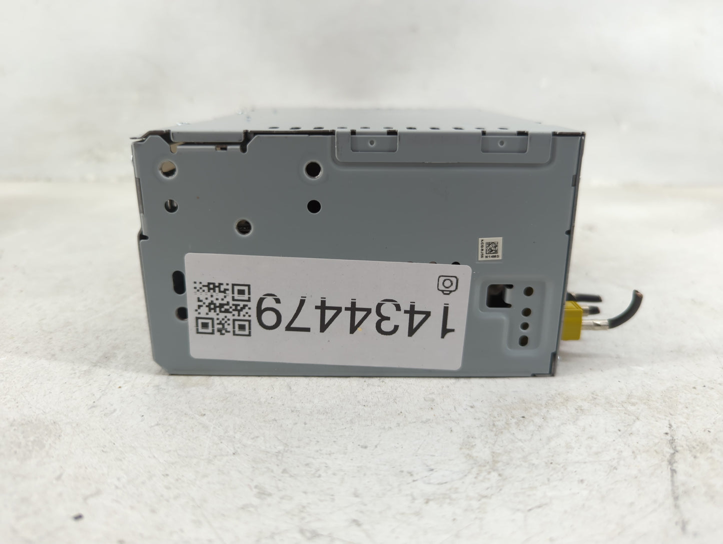 2019 Lincoln Mkz Radio AM FM Cd Player Receiver Replacement P/N:HP5T-18D818-FE Fits OEM Used Auto Parts - Oemusedautoparts1.