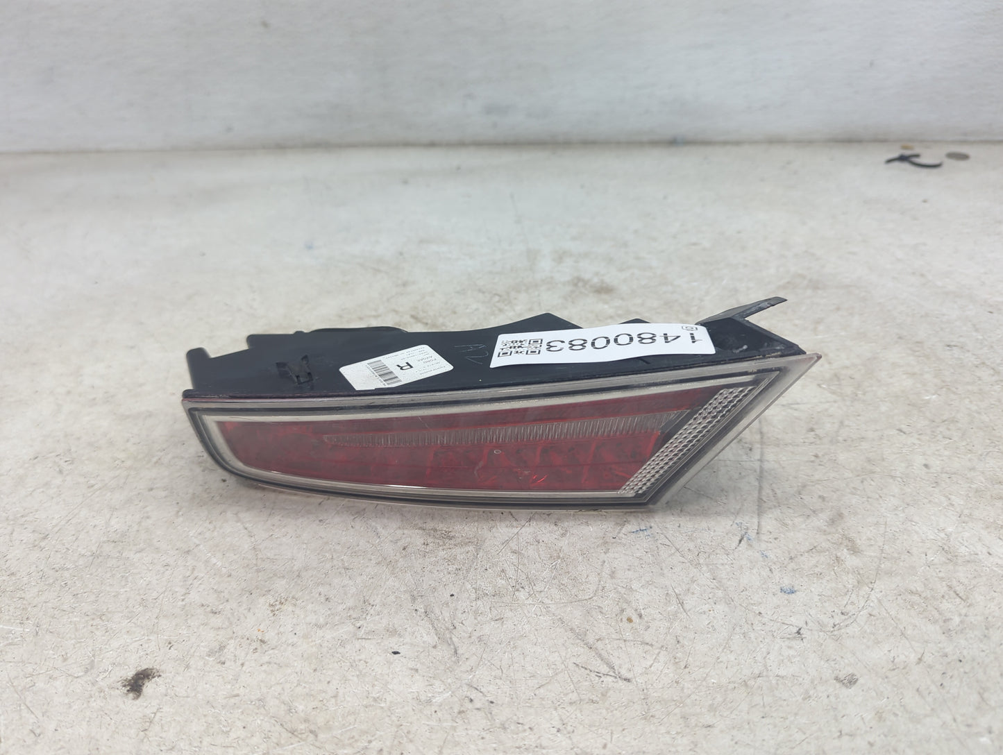 2013-2020 Lincoln Mkz Tail Light Assembly Passenger Right OEM P/N:DP53-13404-AK DP53-13404-AX Fits OEM Used Auto Parts - Oem