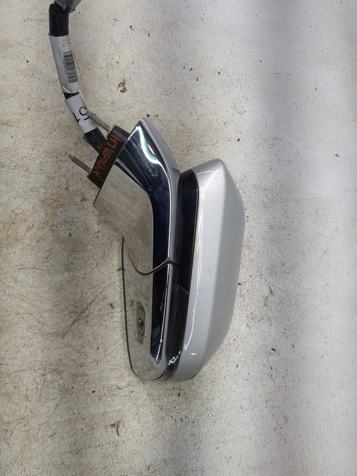 2017-2020 Lincoln Mkz Driver Side View Mirror - Left Door Mirror OEM Used - Oemusedautoparts1.com
