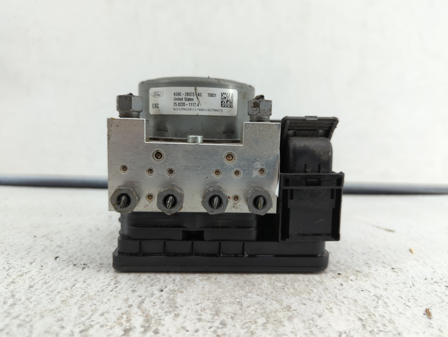 2019 Lincoln Mkz ABS Pump Control Module Replacement P/N:KG9C-2B373-KC P25844977 Fits OEM Used Auto Parts - Oemusedautoparts