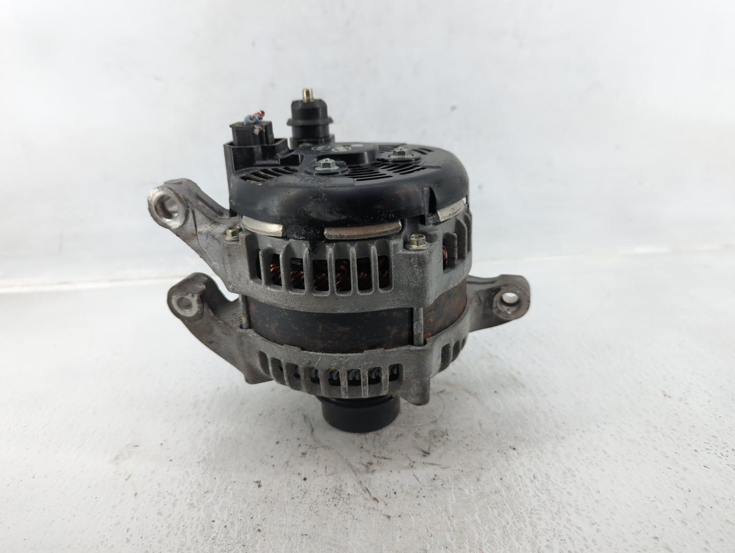 2013-2020 Lincoln Mkz Alternator Replacement Generator Charging Assembly Engine OEM P/N:G2GT-10300-AA Fits OEM Used Auto Par