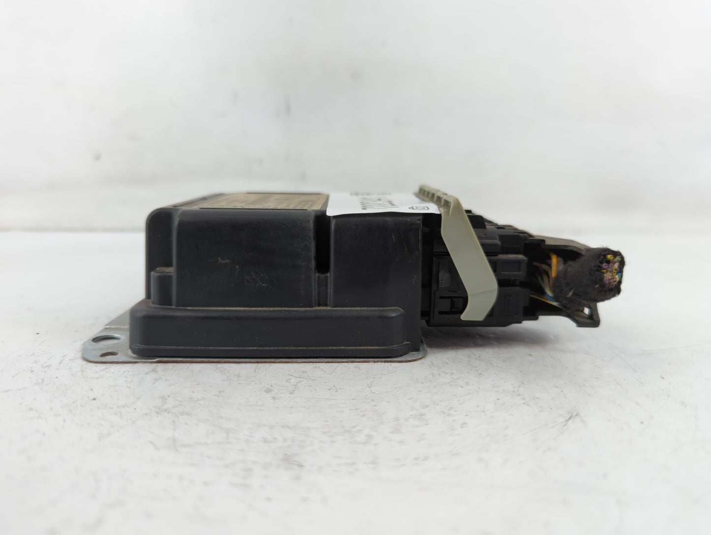 2017-2020 Lincoln Mkz Body Control Module Bcm Inner Cabin Fuse Box - Oemusedautoparts1.com