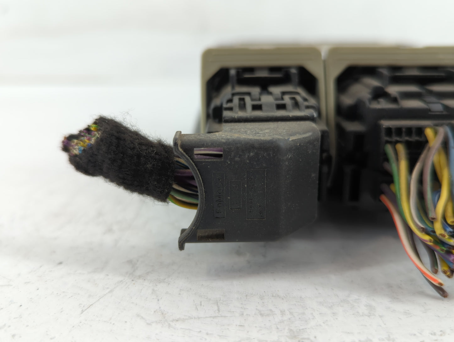 2017-2020 Lincoln Mkz Body Control Module Bcm Inner Cabin Fuse Box - Oemusedautoparts1.com