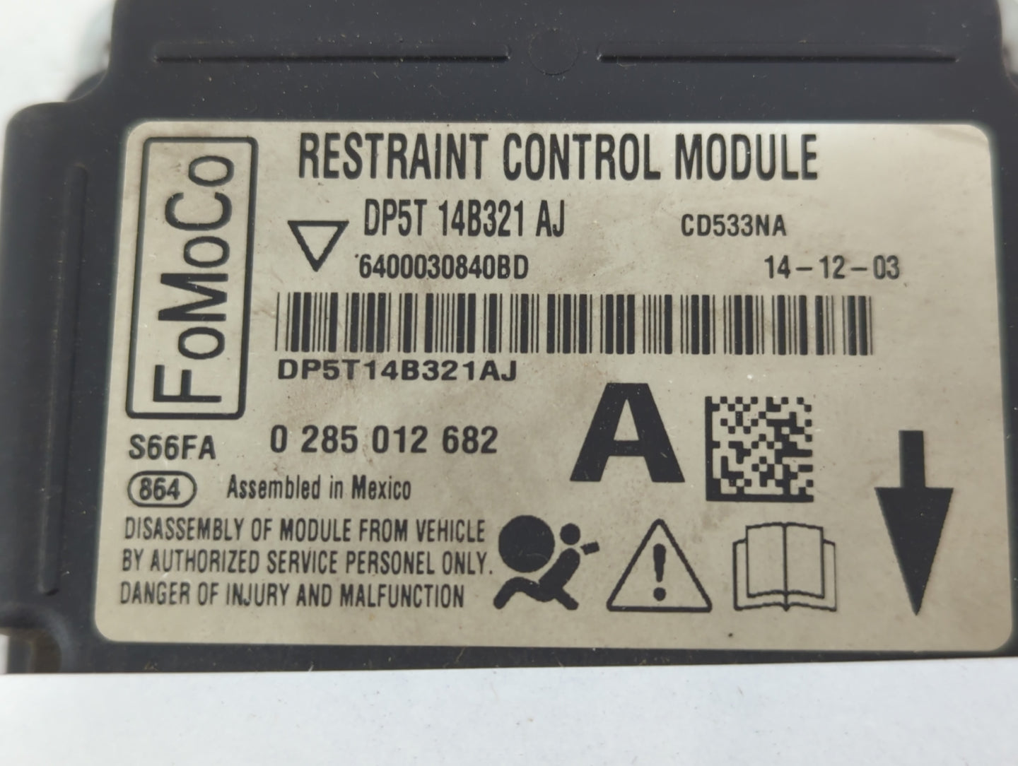 2017-2020 Lincoln Mkz Body Control Module Bcm Inner Cabin Fuse Box - Oemusedautoparts1.com