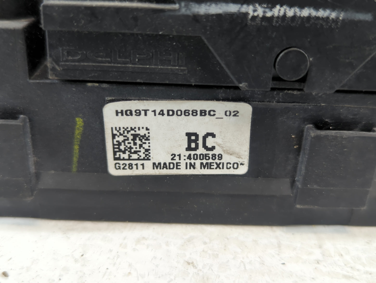 2017-2020 Lincoln Mkz Fusebox Fuse Box Panel Relay Module P/N:HG9T14D068BC Fits Fits 2017 2018 2019 2020 OEM Used Auto Parts