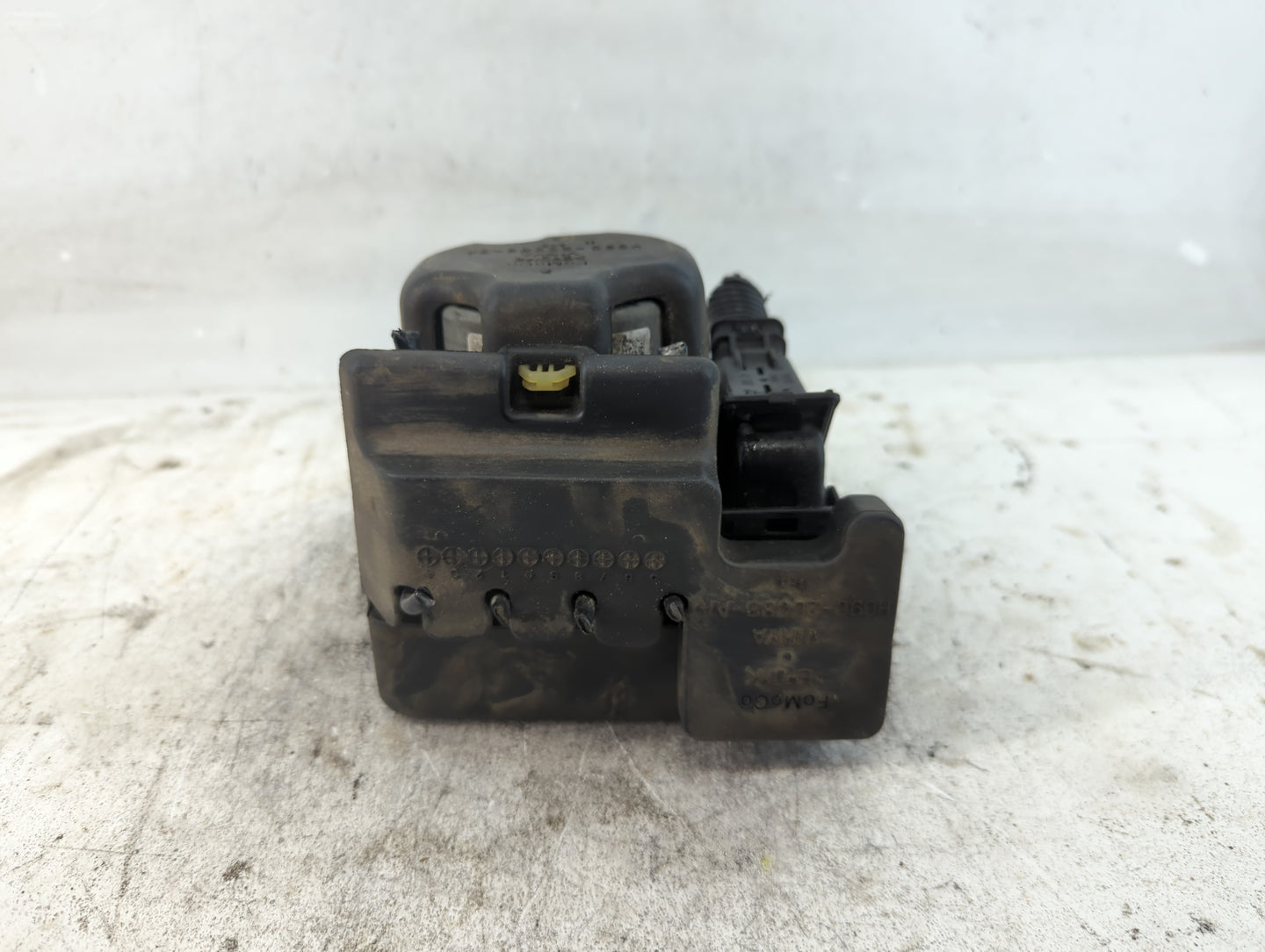 2019-2020 Lincoln Mkz ABS Pump Control Module Replacement P/N:HG9C-2D088-BA KG9C-2B373-KD Fits Fits 2019 2020 OEM Used Auto 