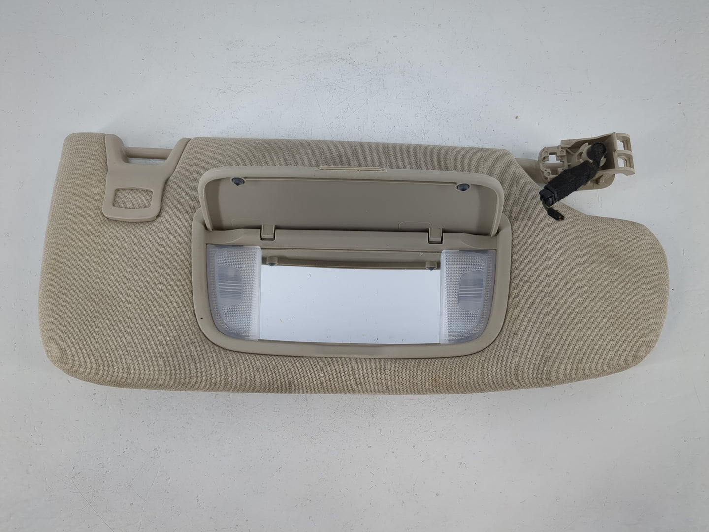 2019 Lincoln Nautilus Sun Visor Shade Replacement Passenger Right Mirror Fits Fits 2016 2017 2018 OEM Used Auto Parts - Oemu