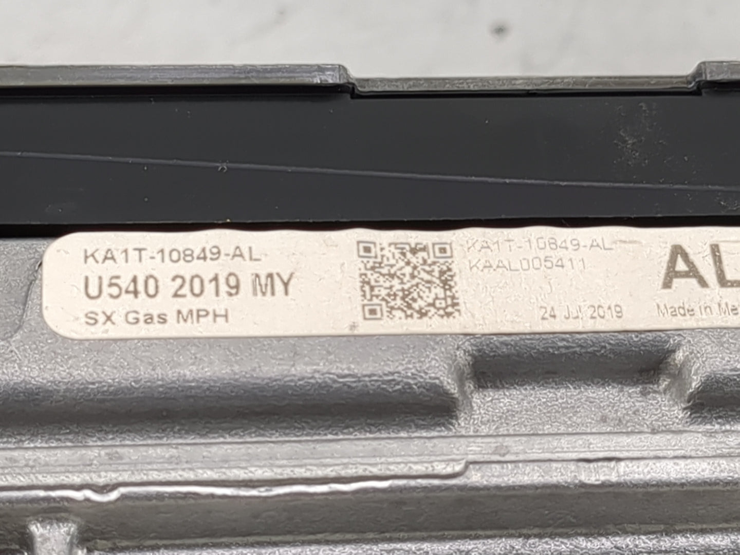 2019-2020 Lincoln Nautilus Instrument Cluster Speedometer Gauges P/N:KA1T-10849-AL Miles: Fits Fits 2019 2020 OEM Used Auto 