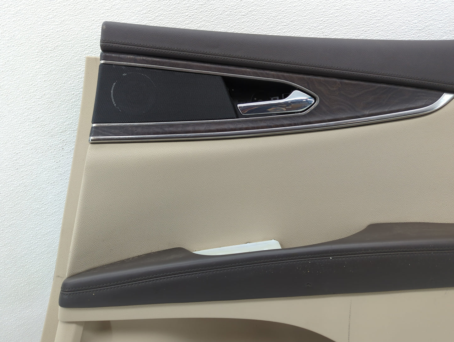 2019 Lincoln Nautilus Rear Right Passenger Interior Door Panel Trim - Oemusedautoparts1.com