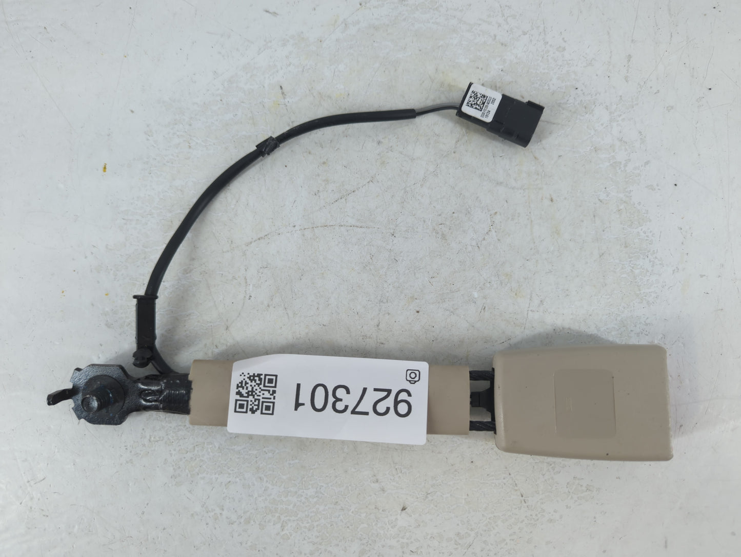 2019-2020 Lincoln Nautilus Passenger Right Seat Belt Front Retractor 927301 - Oemusedautoparts1.com