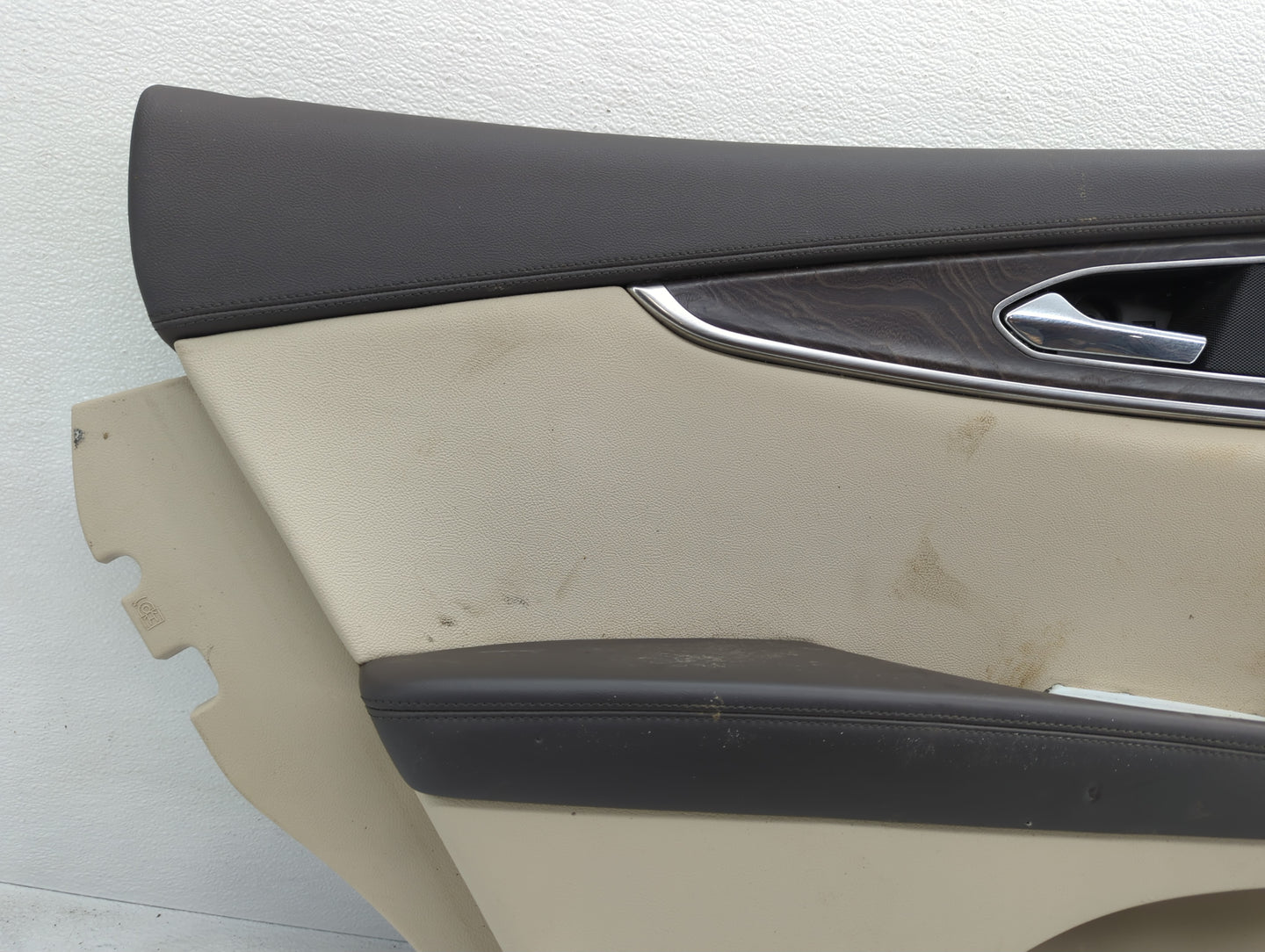 2019 Lincoln Nautilus Rear Left Driver Interior Door Panel Trim - Oemusedautoparts1.com