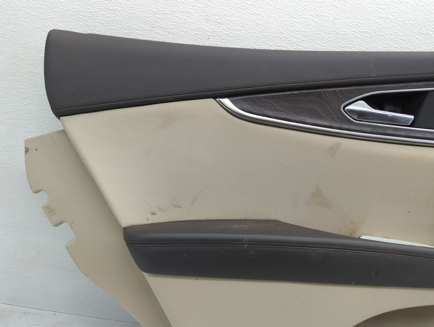 2019 Lincoln Nautilus Rear Left Driver Interior Door Panel Trim - Oemusedautoparts1.com