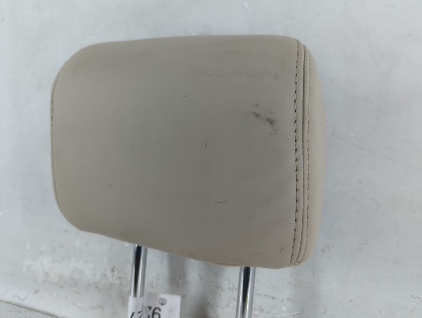 2019 Lincoln Nautilus Headrest Head Rest Rear Seat Fits OEM Used Auto Parts - Oemusedautoparts1.com