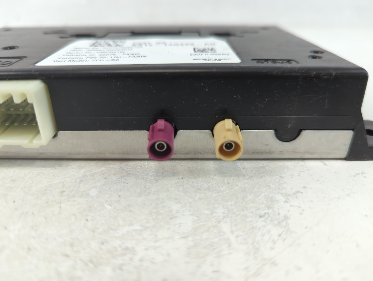 2019-2020 Lincoln Nautilus Telematics Control Module Ka1t-14g229-ag - Oemusedautoparts1.com