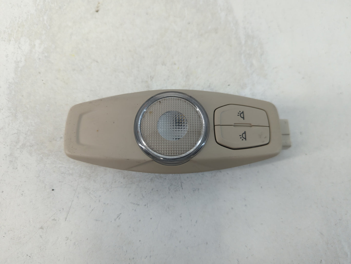2019 Lincoln Nautilus ROOF REAR CENTER OVERHEAD DOME LIGHT LAMP - Oemusedautoparts1.com