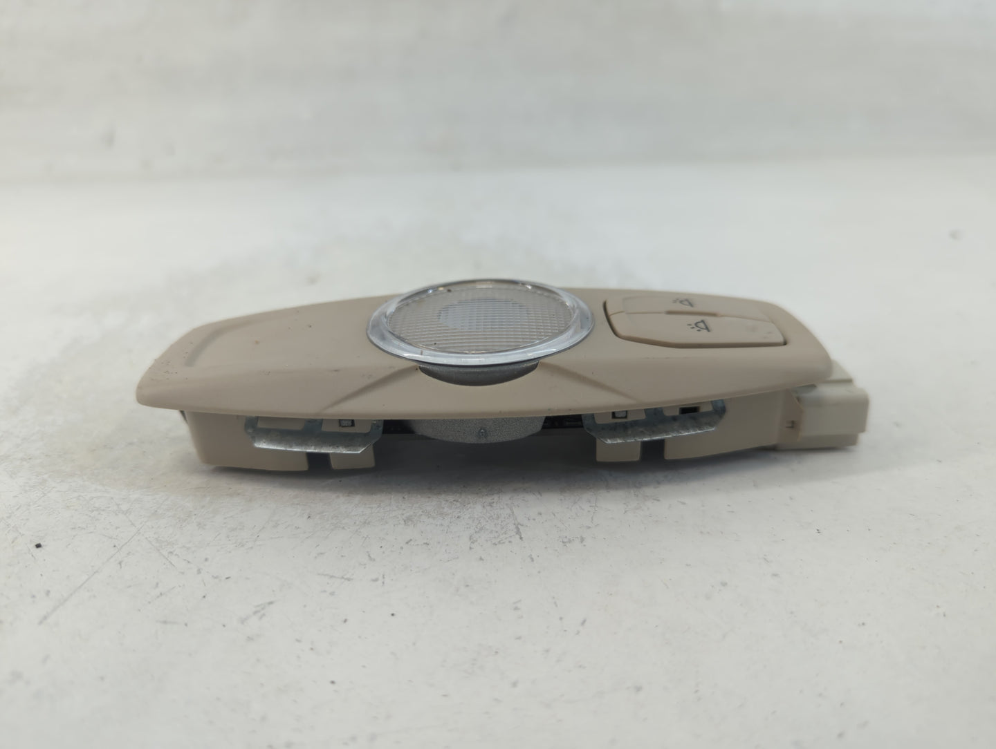 2019 Lincoln Nautilus ROOF REAR CENTER OVERHEAD DOME LIGHT LAMP - Oemusedautoparts1.com