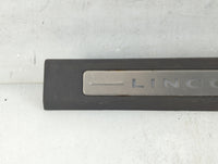 2019 Lincoln Nautilus DOOR SILL SCUFF PLATE ILLUMINATED - Oemusedautoparts1.com