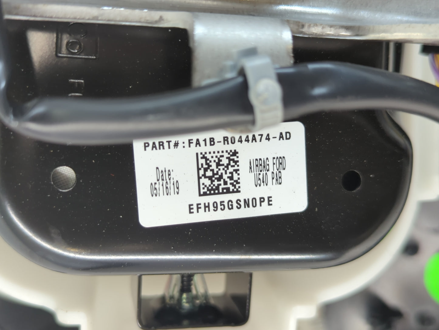 2019-2020 Lincoln Nautilus Air Bag Passenger Right Dashboard OEM P/N:FA1B-R044A74-AD Fits Fits 2016 2017 2018 2019 2020 OEM 