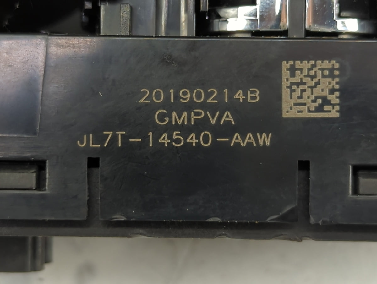 2019 Lincoln Navigator Master Power Window Switch Replacement Driver Side Left P/N:JL7T-14540-AAW Fits OEM Used Auto Parts -