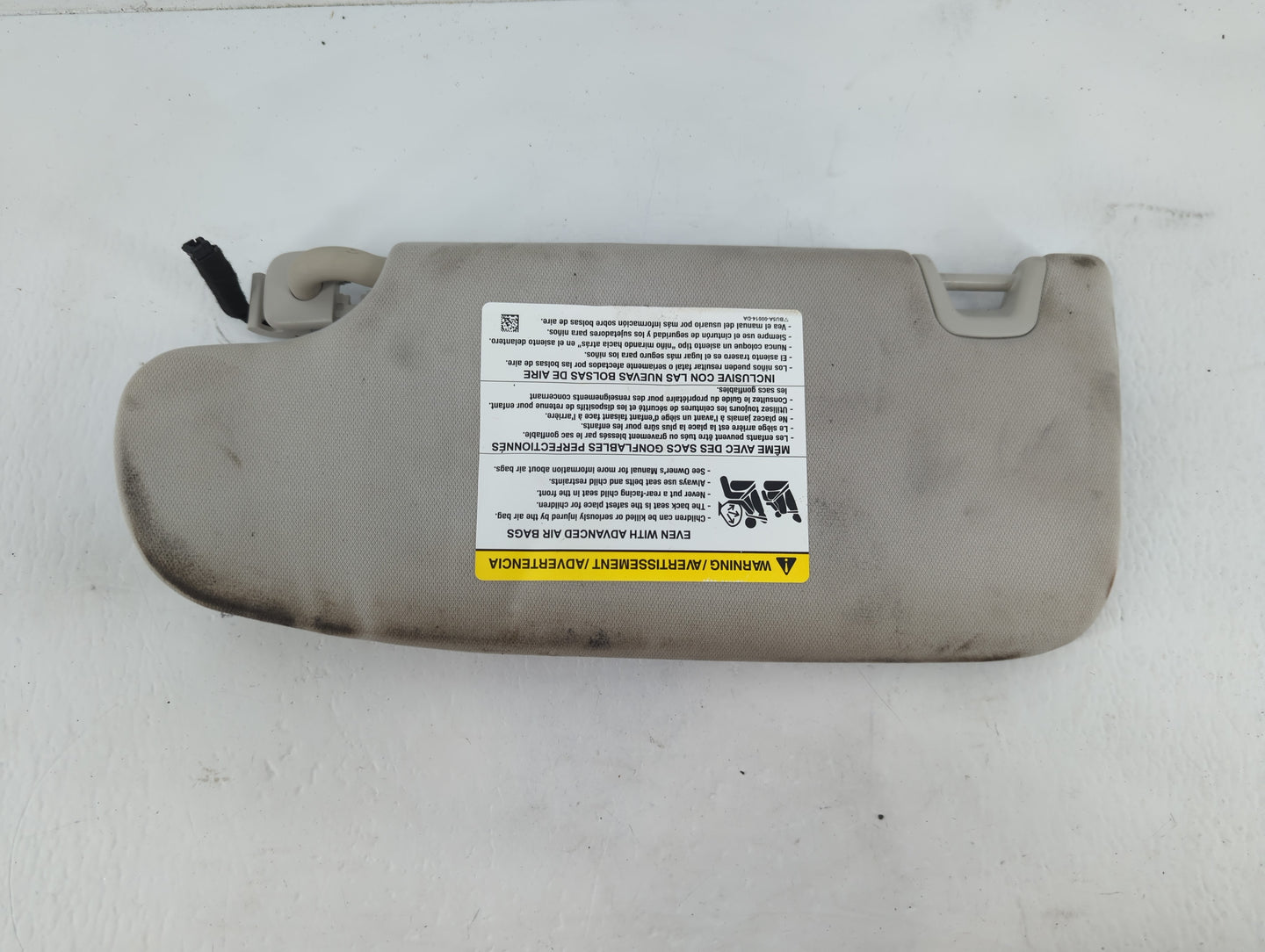 2019 Lincoln Navigator Sun Visor Shade Replacement Passenger Right Mirror Fits OEM Used Auto Parts - Oemusedautoparts1.com