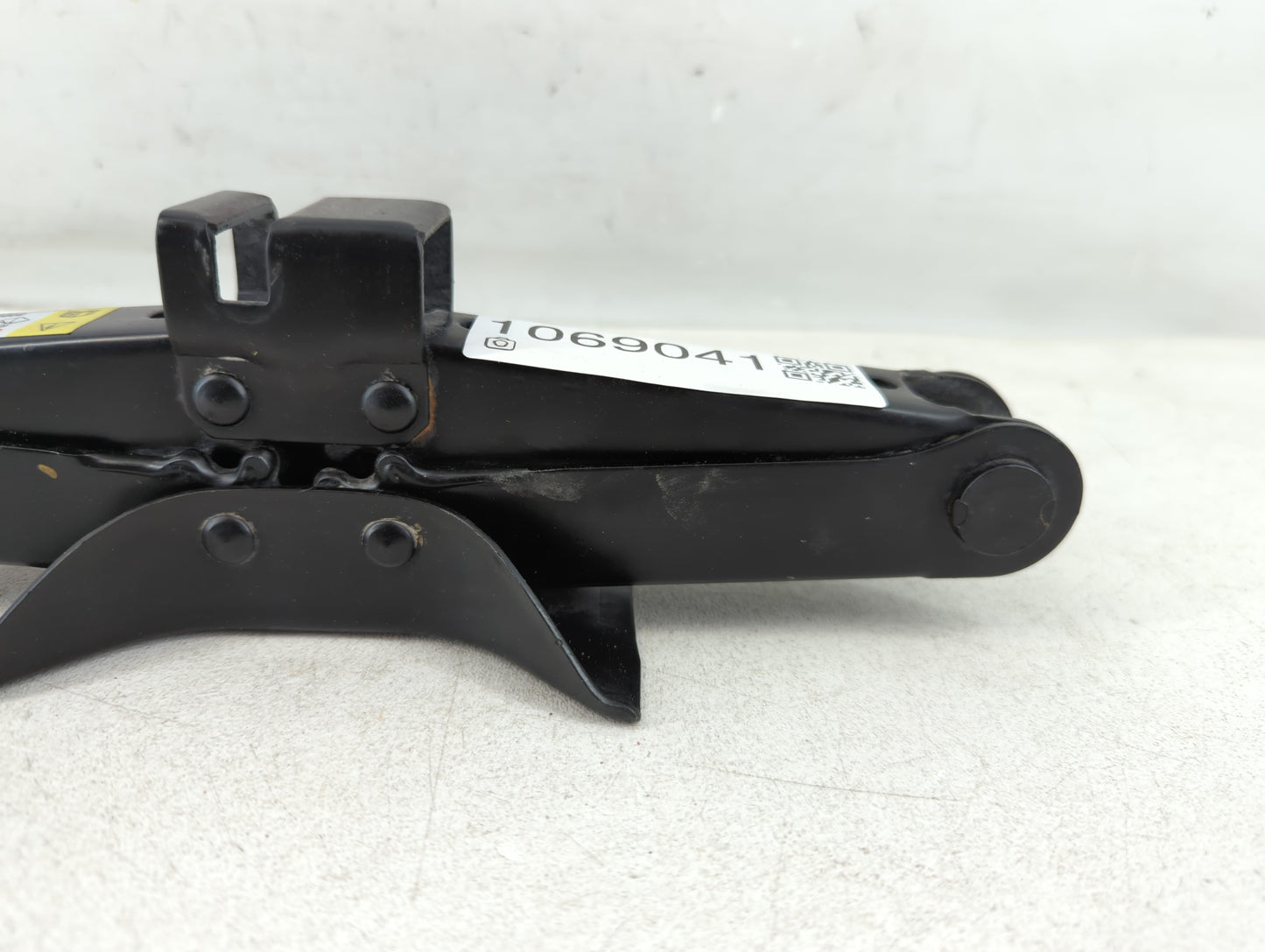 2019 Mazda 3 Spare Scissor Car Jack - Oemusedautoparts1.com