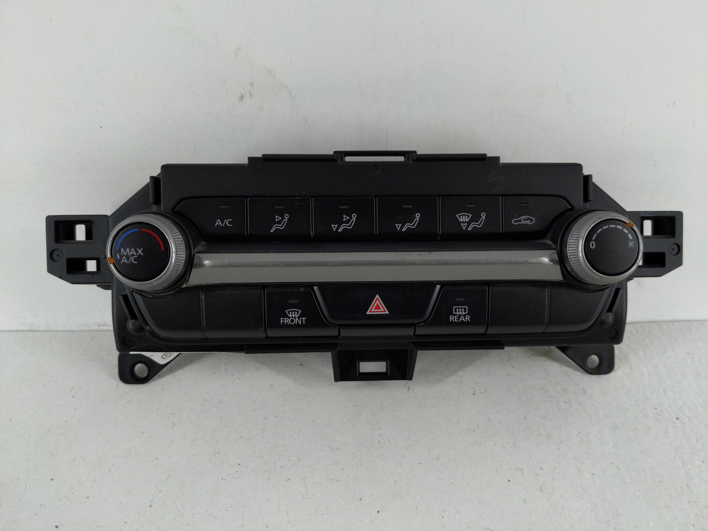 2019-2022 Mazda 3 Climate Control Module Temperature AC/Heater Replacement P/N:BDGF 61 190B Fits Fits 2019 2020 2021 2022 OE