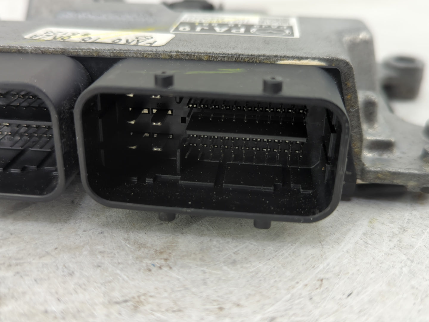 2019-2022 Mazda 3 PCM Engine Control Computer ECU ECM PCU OEM P/N:PAJ918881 Fits Fits 2019 2020 2021 2022 OEM Used Auto Part