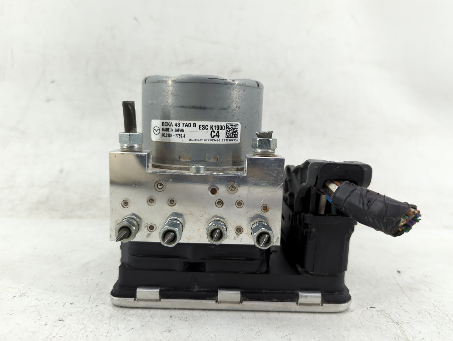 2019-2022 Mazda 3 ABS Pump Control Module Replacement P/N:BCKA 43 7A0B Fits Fits 2019 2020 2021 2022 OEM Used Auto Parts - O