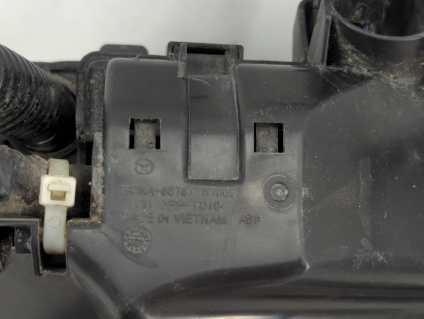 2019 Mazda 3 Fusebox Fuse Box Panel Relay Module Fits Fits 2020 2021 2022 OEM Used Auto Parts - Oemusedautoparts1.com