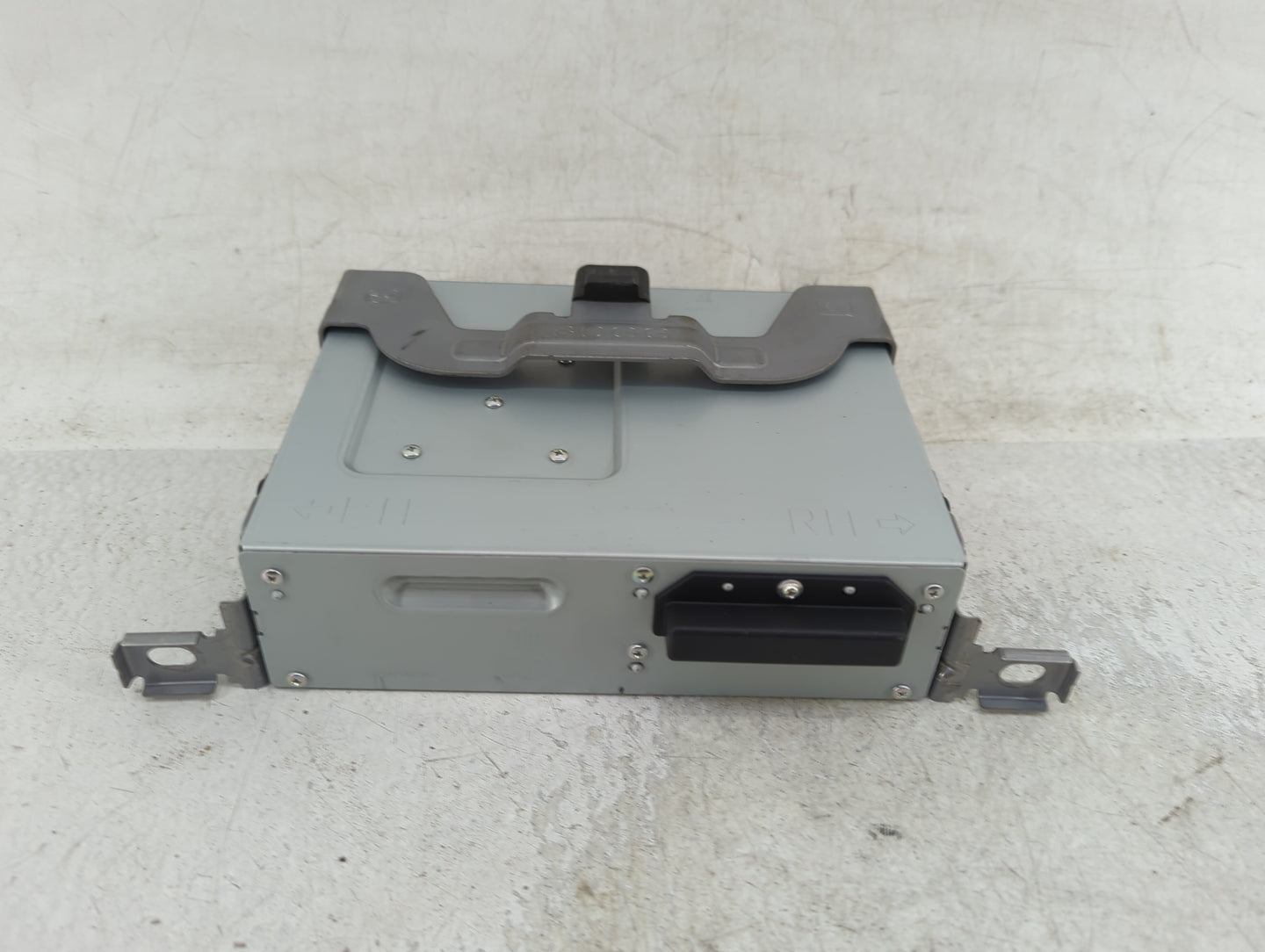 2019-2020 Mazda 3 Radio AM FM Cd Player Receiver Replacement P/N:BDGF669C0G Fits Fits 2019 2020 OEM Used Auto Parts - Oemuse
