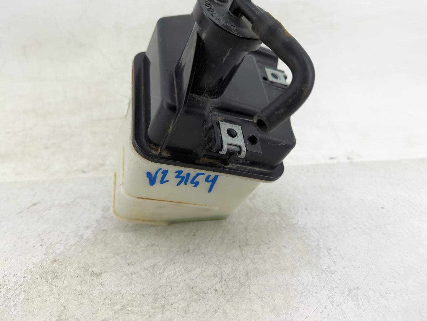 2019-2022 Mazda 3 Radiator Coolant Overflow Expansion Tank Bottle - Oemusedautoparts1.com