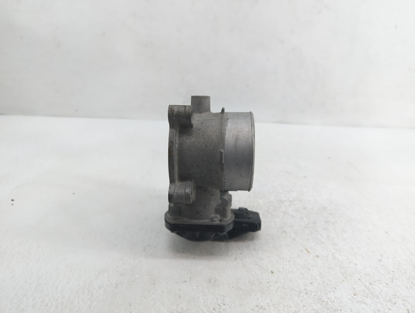 2019 Mazda 3 Throttle Body P/N:11B2600327 1D0501757, PYFS 13 640, 12C1900334 Fits OEM Used Auto Parts - Oemusedautoparts1.co