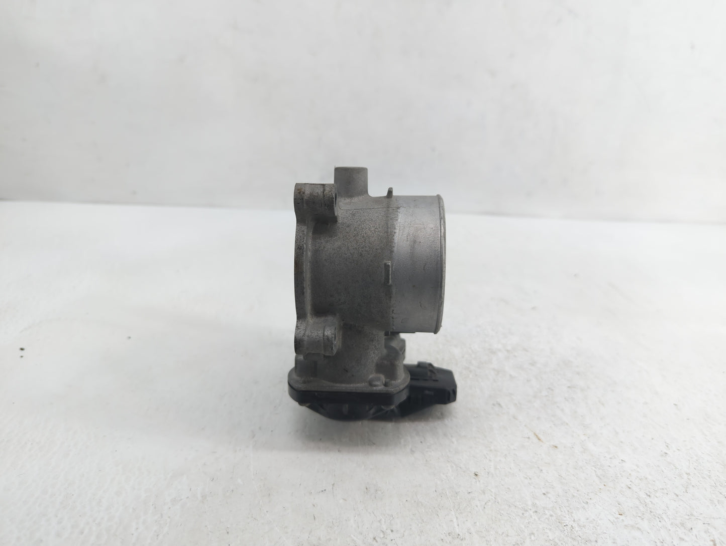 2019 Mazda 3 Throttle Body P/N:11B2600327 1D0501757, PYFS 13 640, 12C1900334 Fits OEM Used Auto Parts - Oemusedautoparts1.co