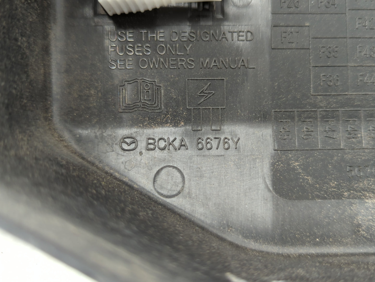 2019 Mazda 3 Fusebox Fuse Box Panel Relay Module P/N:BCKA 6676Y Fits Fits 2020 2021 2022 OEM Used Auto Parts - Oemusedautopa