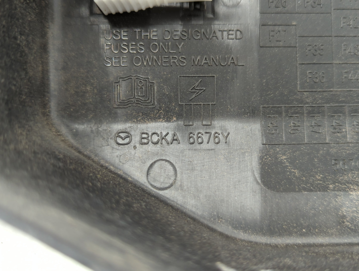 2019 Mazda 3 Fusebox Fuse Box Panel Relay Module P/N:BCKA 6676Y Fits Fits 2020 2021 2022 OEM Used Auto Parts - Oemusedautopa