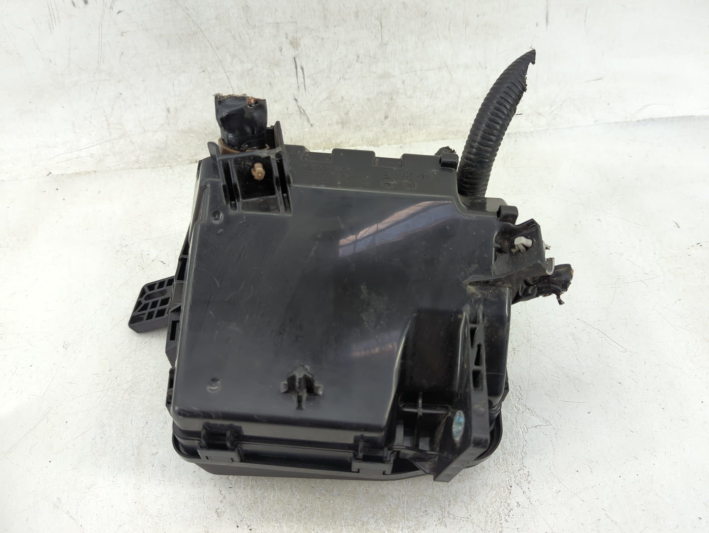 2016-2022 Mazda Cx-3 Fusebox Fuse Box Panel Relay Module P/N:D09W-66767 Fits Fits 2016 2017 2018 2019 2020 2021 2022 OEM Use