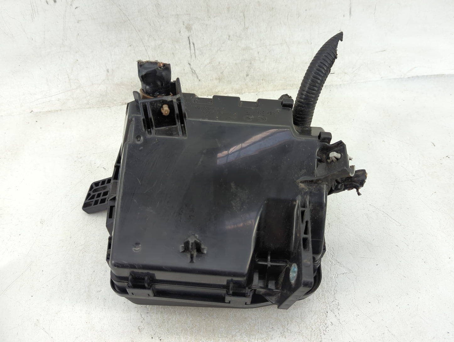 2016-2022 Mazda Cx-3 Fusebox Fuse Box Panel Relay Module P/N:D09W-66767 Fits Fits 2016 2017 2018 2019 2020 2021 2022 OEM Use