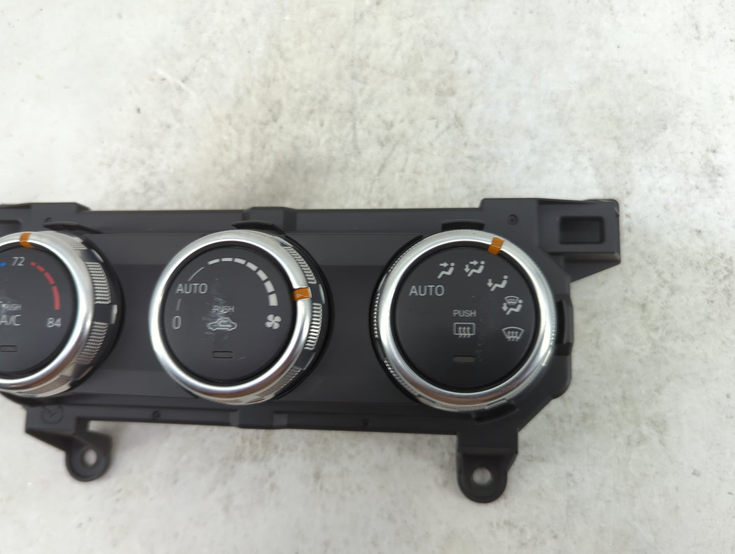 2019 Mazda Cx-3 Climate Control Module Temperature AC/Heater Replacement P/N:DH1F 61 190C 8D-11 Fits OEM Used Auto Parts - O