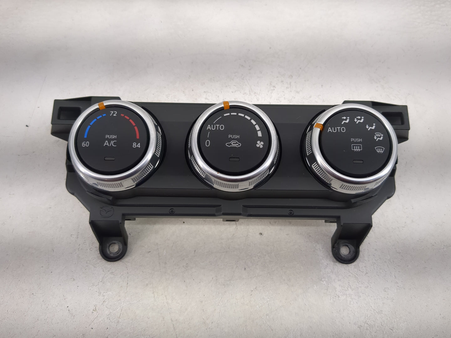 2018-2022 Mazda Cx-3 Climate Control Module Temperature AC/Heater Replacement P/N:DH1F 61 190E 9A22 Fits OEM Used Auto Parts