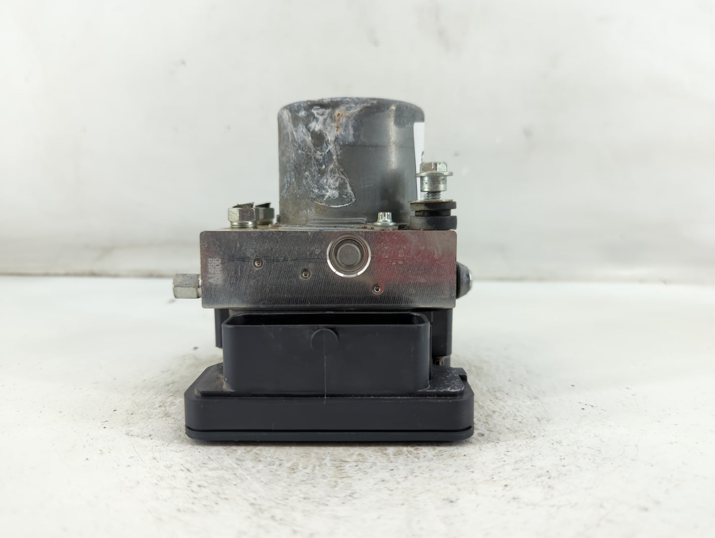 2019 Mazda Cx-3 ABS Pump Control Module Replacement P/N:D24P 437A0 970 103 Fits OEM Used Auto Parts - Oemusedautoparts1.com