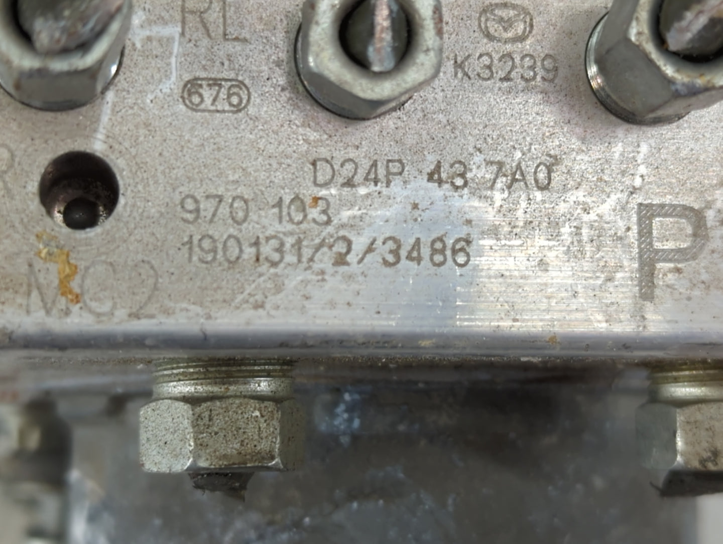 2019 Mazda Cx-3 ABS Pump Control Module Replacement P/N:D24P 437A0 970 103 Fits OEM Used Auto Parts - Oemusedautoparts1.com