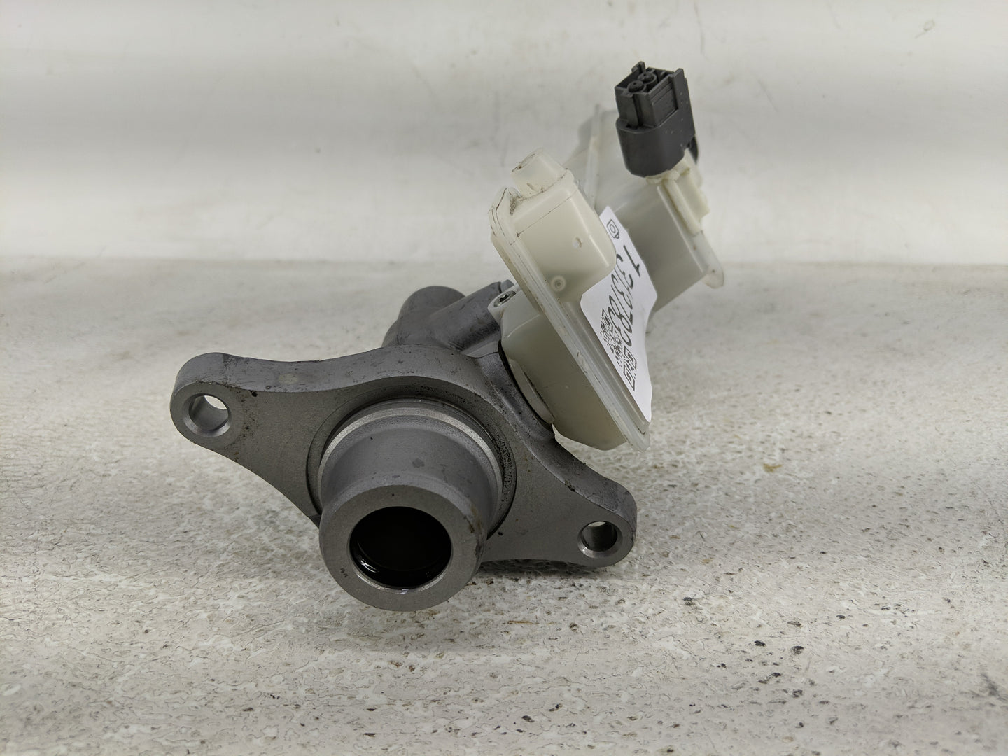 2013-2022 Mazda Cx-5 Brake Master Cylinder - Oemusedautoparts1.com
