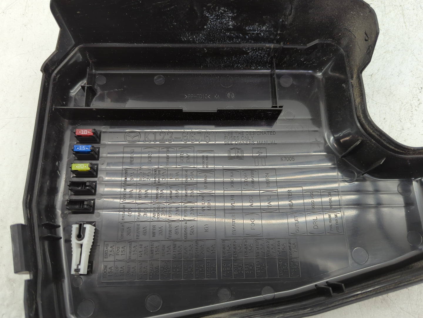 2013-2022 Mazda Cx-5 Fusebox Fuse Box Panel Relay Module P/N:K123-6676Y Fits OEM Used Auto Parts - Oemusedautoparts1.com