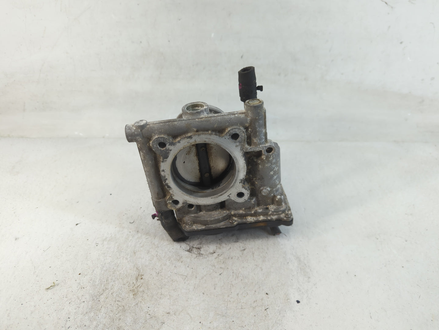 2019-2022 Mazda Cx-5 Throttle Body P/N:00029 2C18 142002C14 Fits Fits 2016 2017 2018 2019 2020 2021 2022 OEM Used Auto Parts
