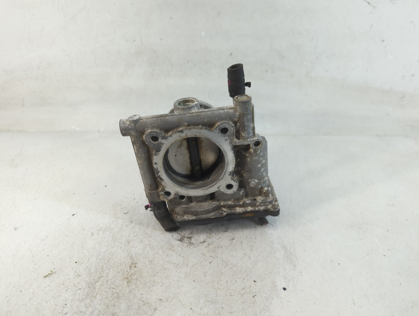 2019-2022 Mazda Cx-5 Throttle Body P/N:00029 2C18 142002C14 Fits Fits 2016 2017 2018 2019 2020 2021 2022 OEM Used Auto Parts