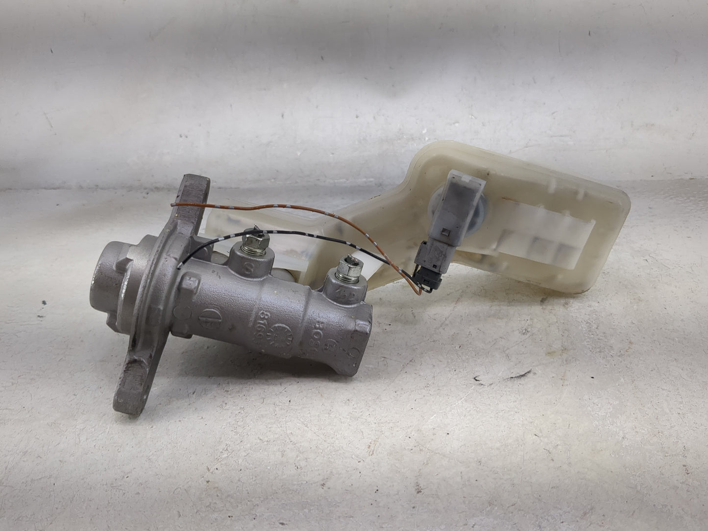 Mazda Mazda3 Brake Master Cylinder 1491122 - Oemusedautoparts1.com