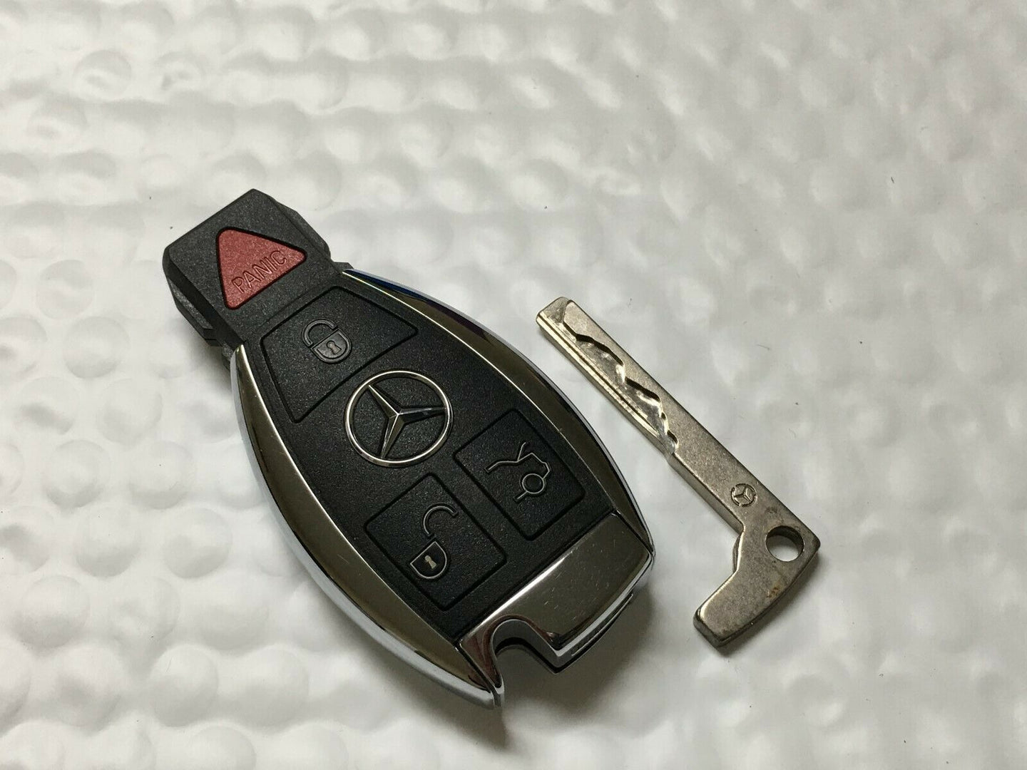 Mercedes Benz  Keyless Entry Remote Iyzdc12k 4 Buttons - Oemusedautoparts1.com