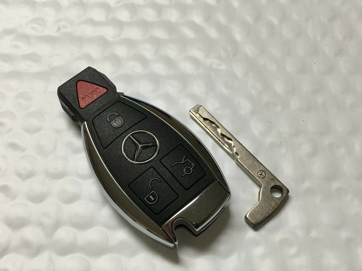 Mercedes Benz  Keyless Entry Remote Iyzdc12k 4 Buttons - Oemusedautoparts1.com