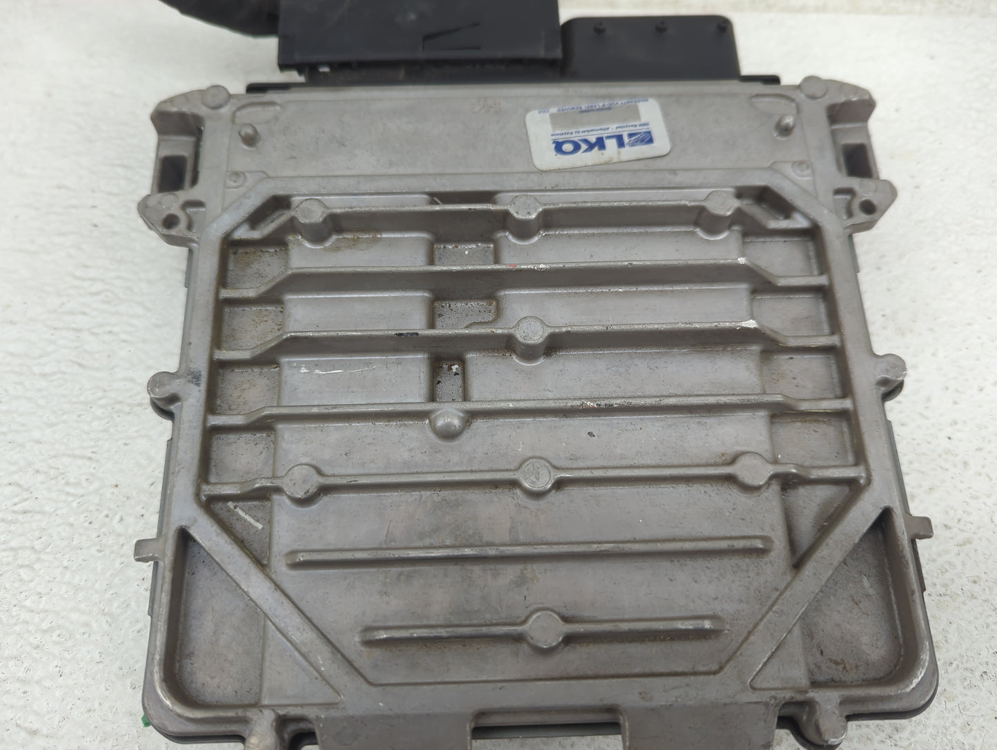 2019 Mercedes-Benz A-Class PCM Engine Control Computer ECU ECM PCU OEM P/N:A 264 901 06 00 0 261 S19 116 Fits Fits 2020 2021