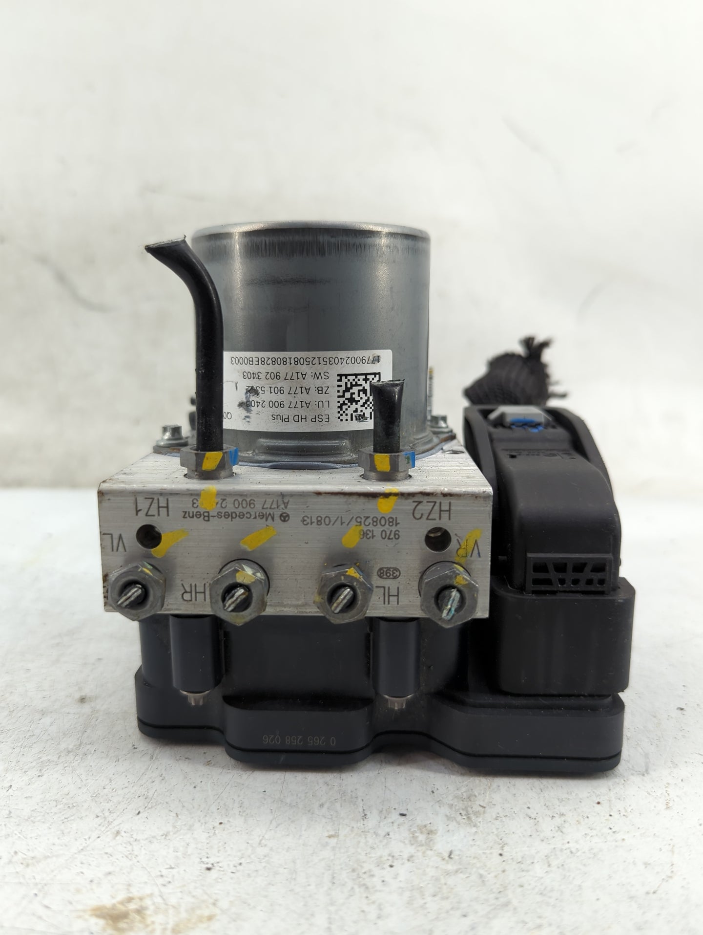 2020-2022 Mercedes-Benz A220 ABS Pump Control Module Replacement P/N:0265956612 2265106582 Fits Fits 2020 2021 2022 OEM Used